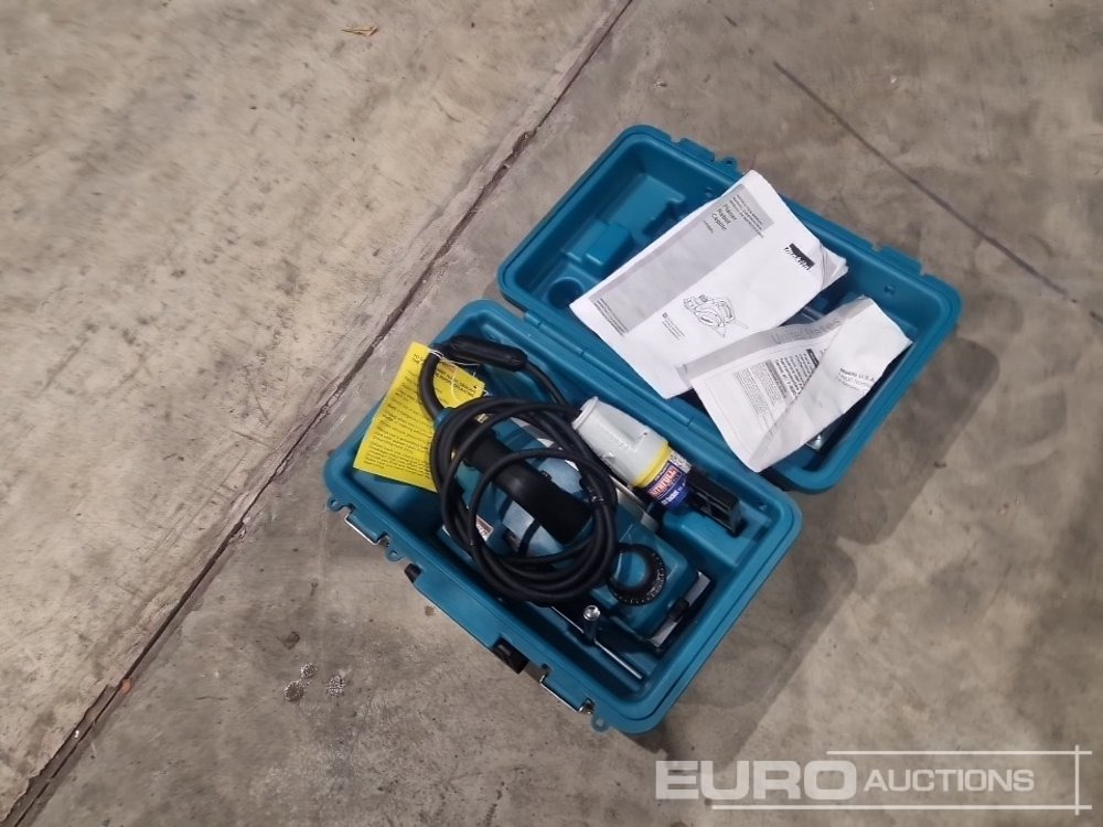 Unused Makita KP0800 110v Planer - Construction equipment: picture 1 Unused Makita KP0800 110v Planer - Construction equipment: picture 1