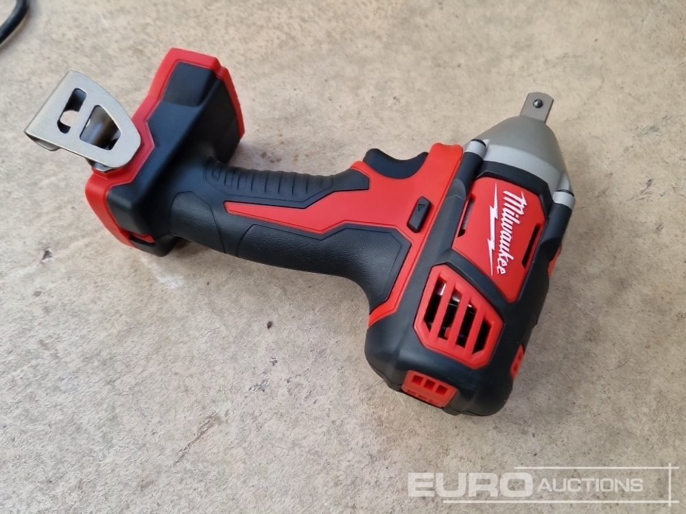 Unused Milwaukee M18 18v 1/2 Cordless Impact Wrench (Body Only) - Construction equipment: picture 3 Unused Milwaukee M18 18v 1/2 Cordless Impact Wrench (Body Only) - Construction equipment: picture 3