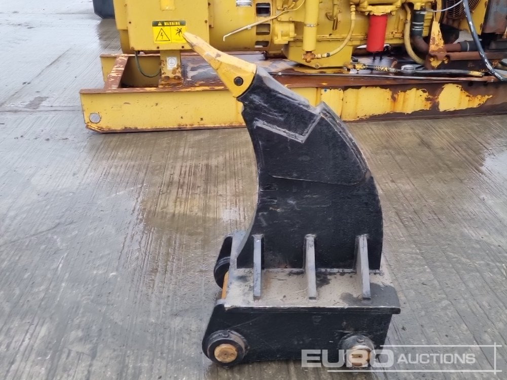 Unused Ripper 80mm Pin to suit 20 Ton Excavator - Bucket: picture 2 Unused Ripper 80mm Pin to suit 20 Ton Excavator - Bucket: picture 2