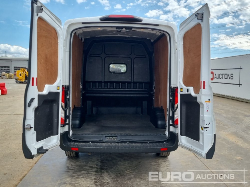 Van 2020 Ford Transit: picture 12