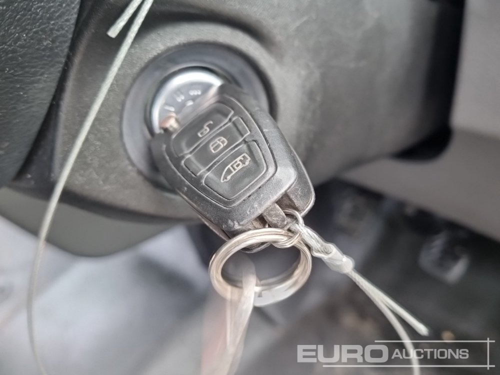 Van 2020 Ford Transit: picture 35