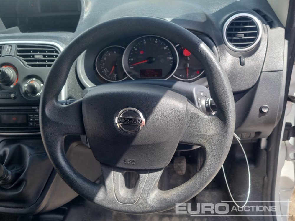 Van 2020 Nissan NV250: picture 35