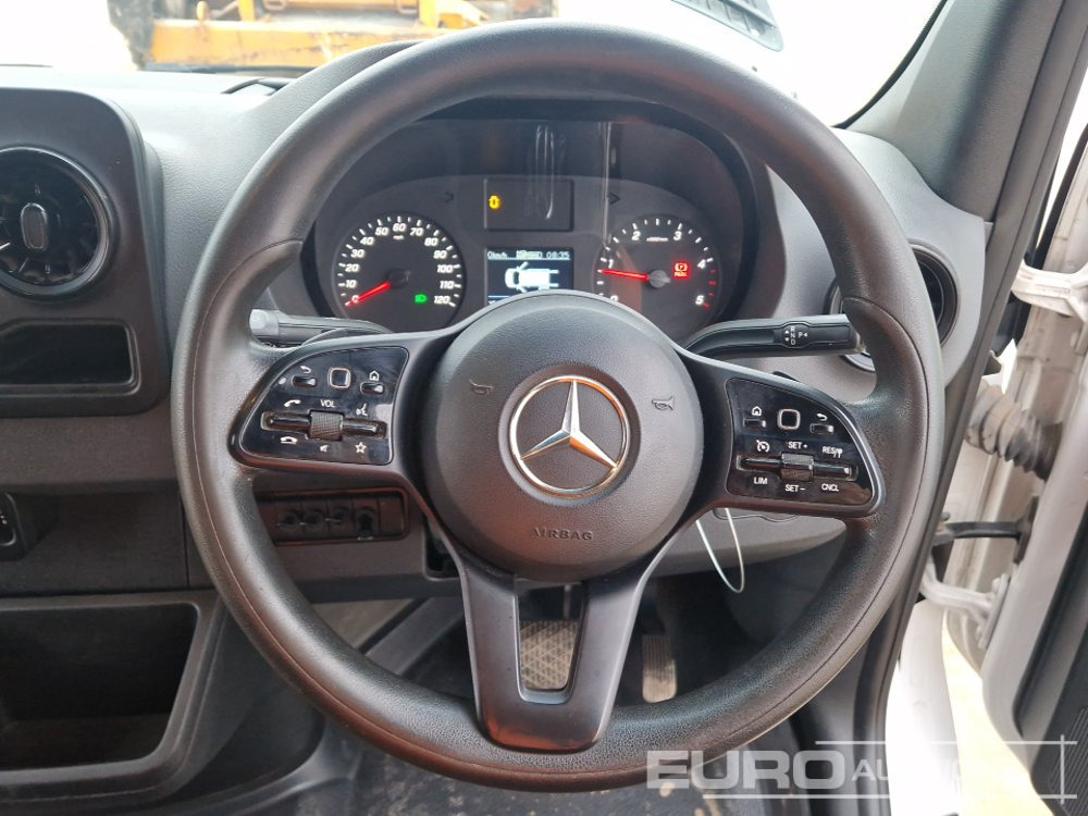 Van 2021 Mercedes Sprinter: picture 34