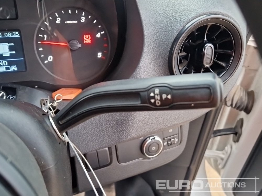 Van 2021 Mercedes Sprinter: picture 30