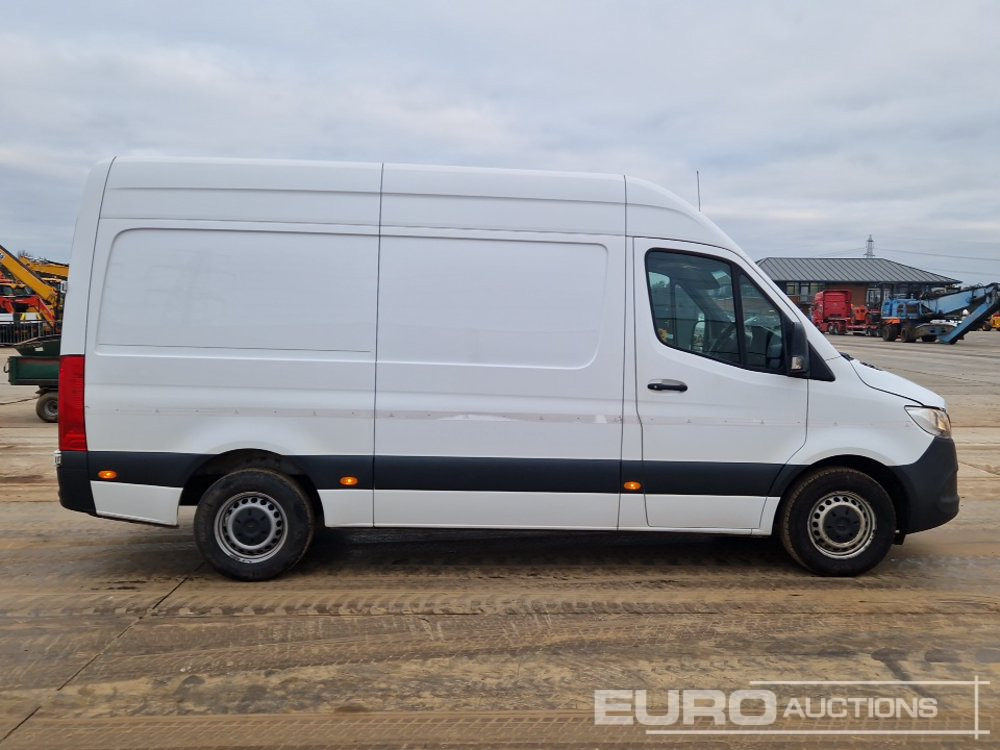 Van 2021 Mercedes Sprinter: picture 6