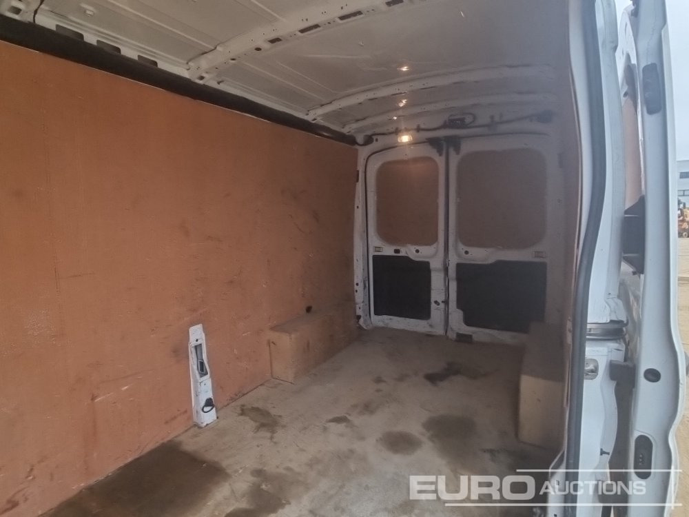 Van 2022 Ford Transit 350: picture 20