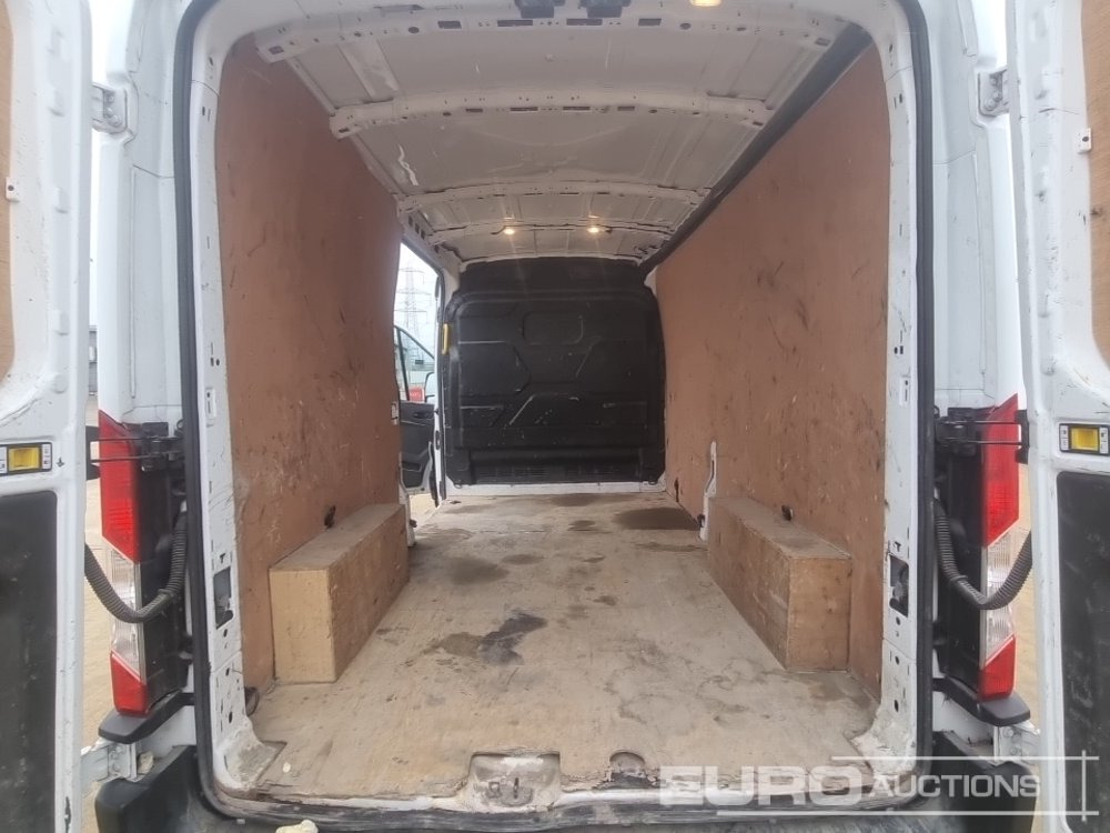 Van 2022 Ford Transit 350: picture 21