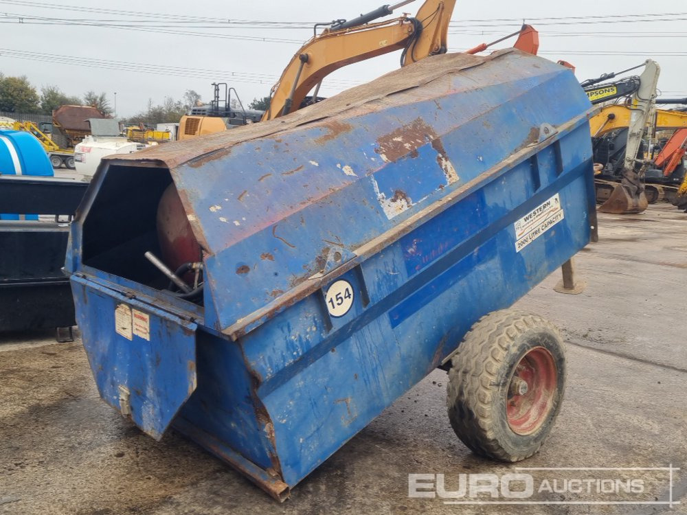 Western 2000 Litre Single Axle Bunded Fuel Bowser, Manul Pump - Storage tank: picture 1 Western 2000 Litre Single Axle Bunded Fuel Bowser, Manul Pump - Storage tank: picture 1