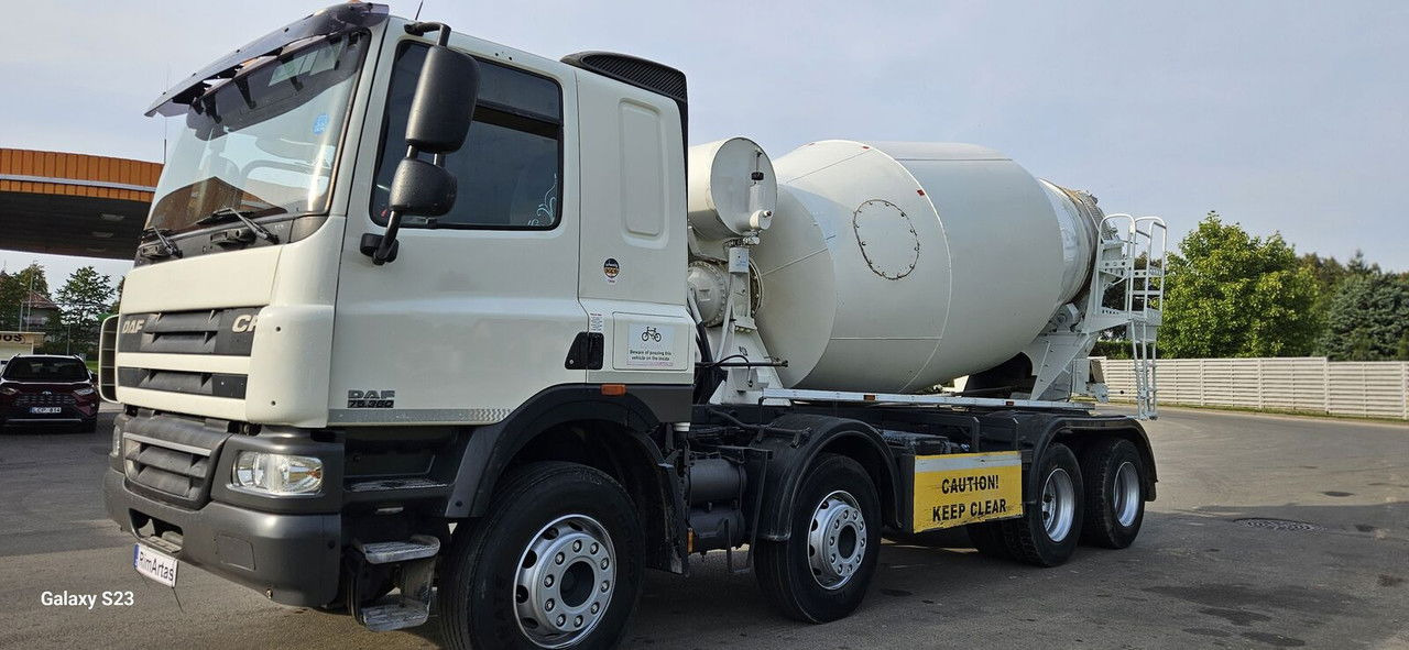 Concrete mixer truck DAF CF 85.360: picture 1