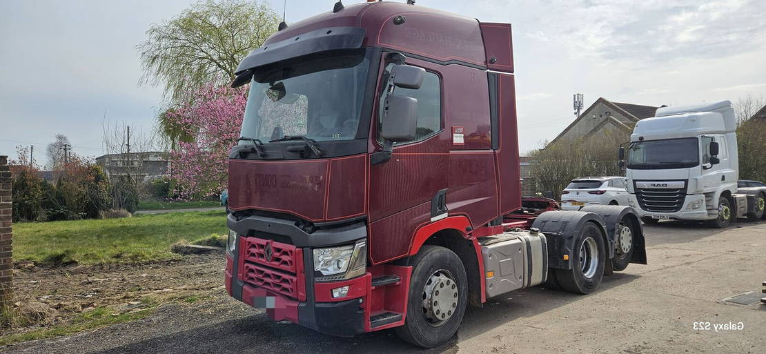 Renault T520 - Tractor unit: picture 1 Renault T520 - Tractor unit: picture 1