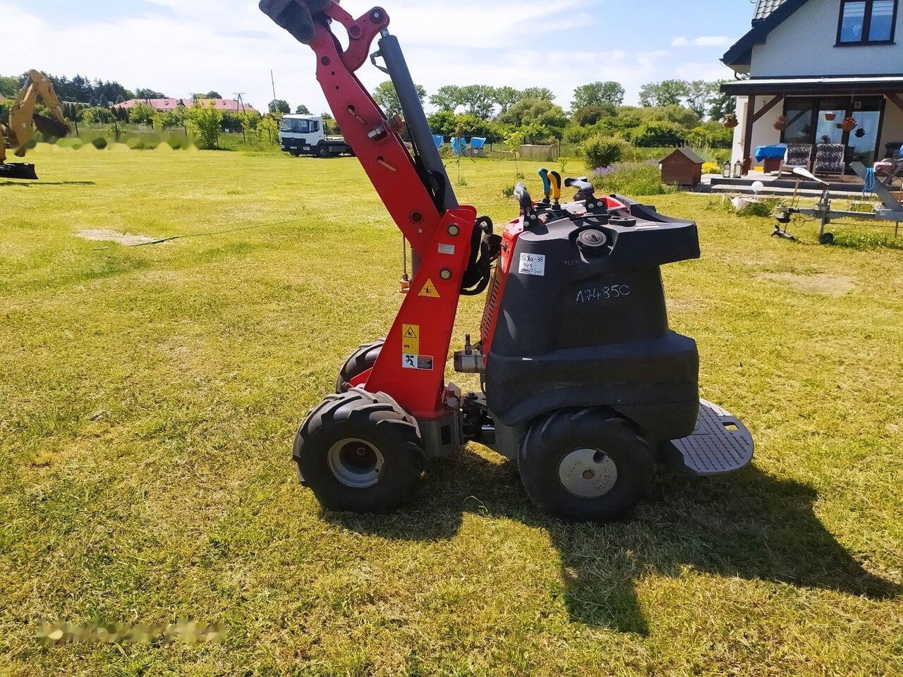 Trencher Ditch-Witch Zahn R300: picture 10 Trencher Ditch-Witch Zahn R300: picture 10