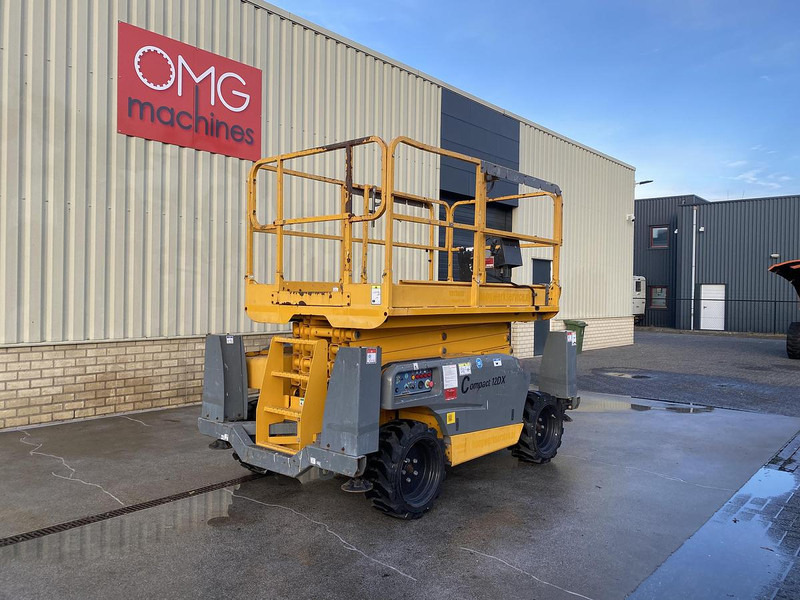 Haulotte Compact 12DX, Schaar hoogwerker, 4X4 Diesel - Scissor lift: picture 2 Haulotte Compact 12DX, Schaar hoogwerker, 4X4 Diesel - Scissor lift: picture 2