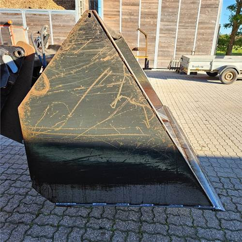 Alö 230 - Attachment for Telescopic handler: picture 4 Alö 230 - Attachment for Telescopic handler: picture 4