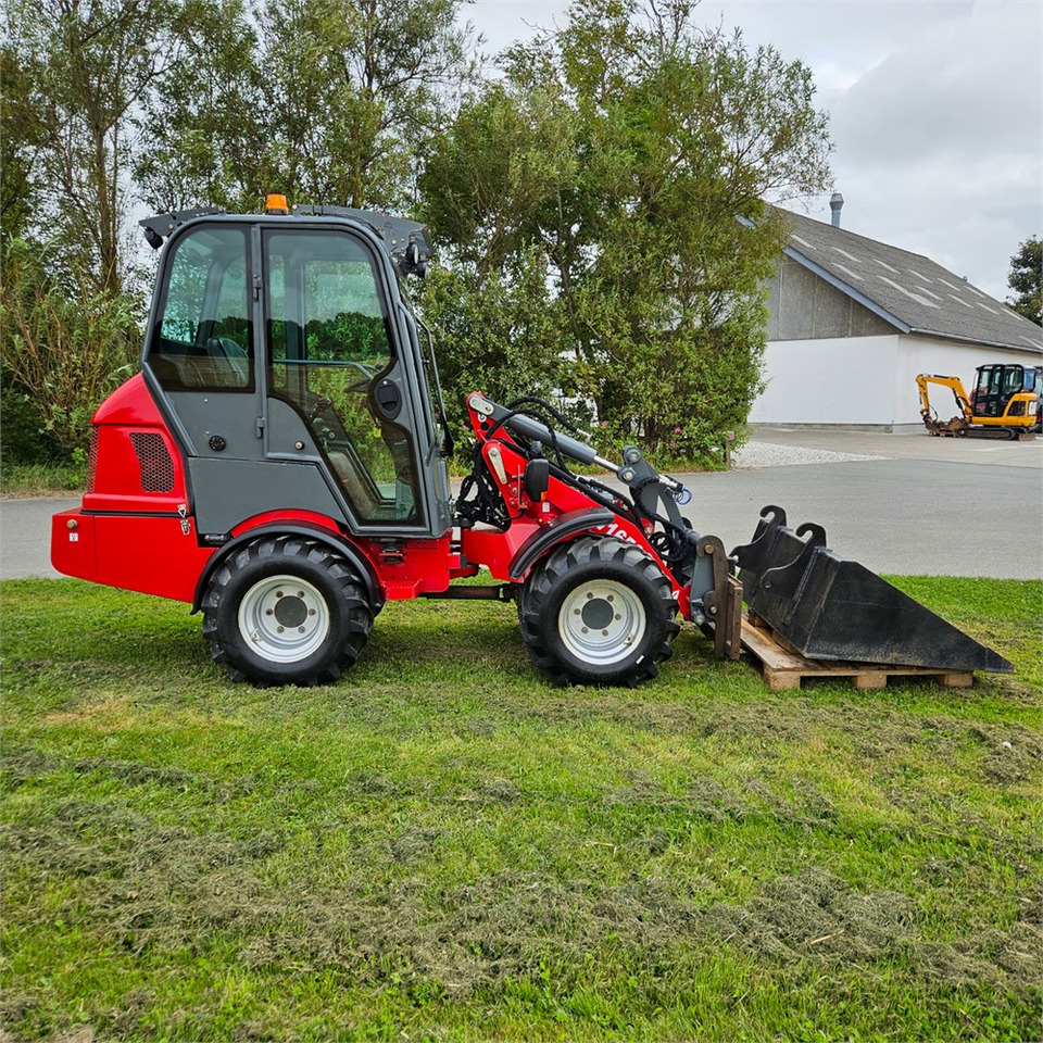 Bernards W1650C - Wheel loader: picture 2 Bernards W1650C - Wheel loader: picture 2
