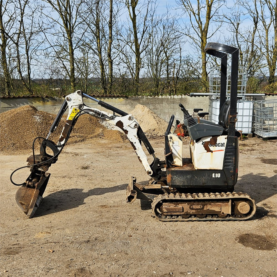 Bobcat E10 - Mini excavator: picture 1 Bobcat E10 - Mini excavator: picture 1