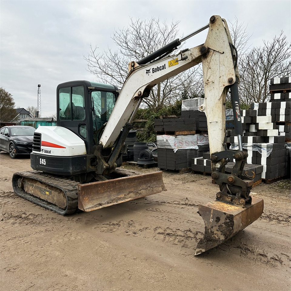 Bobcat E45 - Mini excavator: picture 4 Bobcat E45 - Mini excavator: picture 4