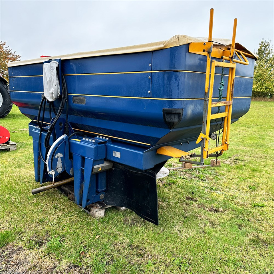 Bogballe M3W Plus - Fertilizing equipment: picture 4 Bogballe M3W Plus - Fertilizing equipment: picture 4