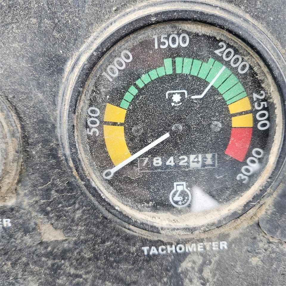 Farm tractor Case 1270 Agri King: picture 18