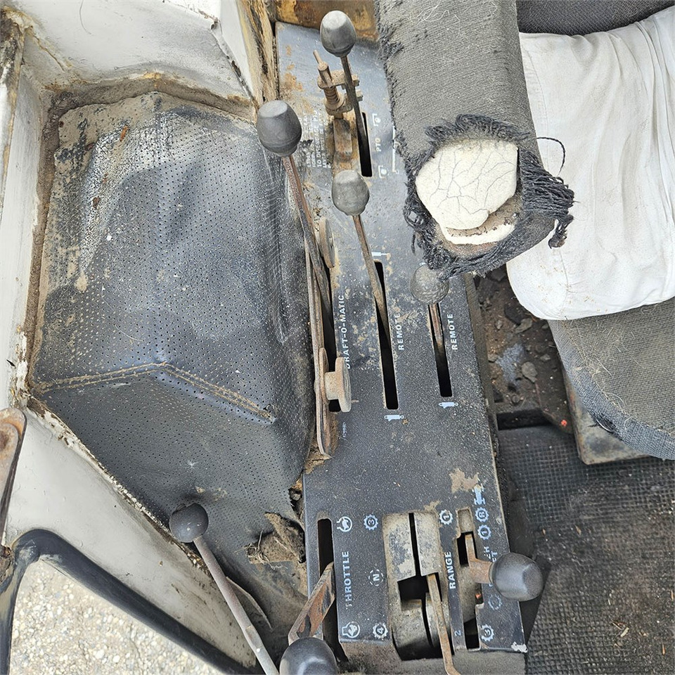 Farm tractor Case 1270 Agri King: picture 10