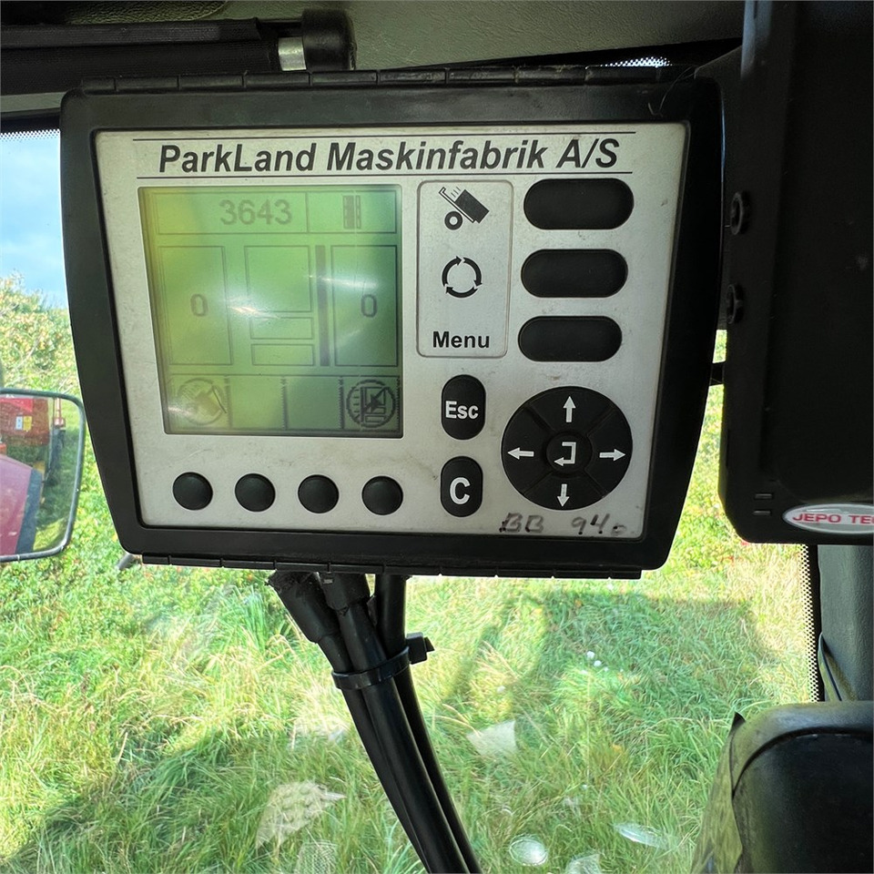 Farm tractor Case CS120: picture 17 Farm tractor Case CS120: picture 17