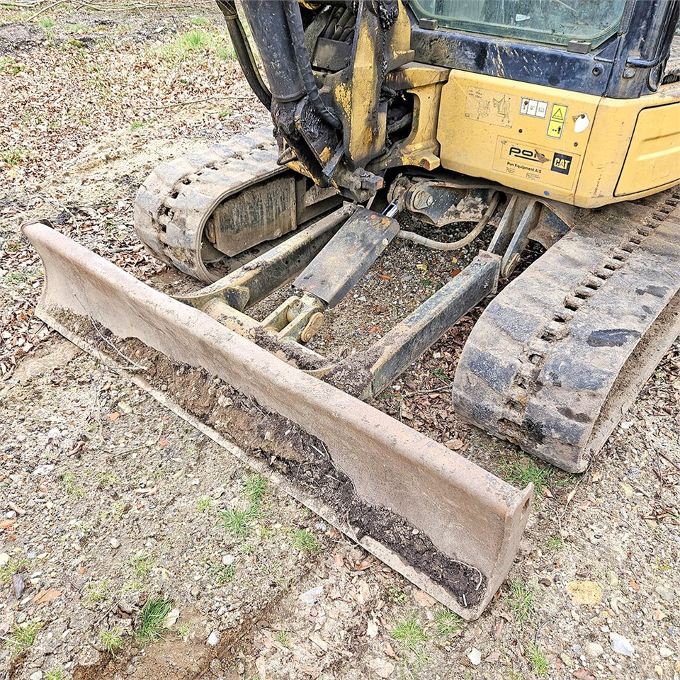 Mini excavator Caterpillar Cat 305D CR: picture 24