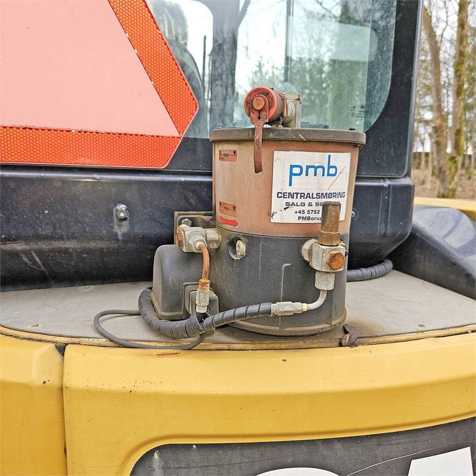 Mini excavator Caterpillar Cat 305D CR: picture 22