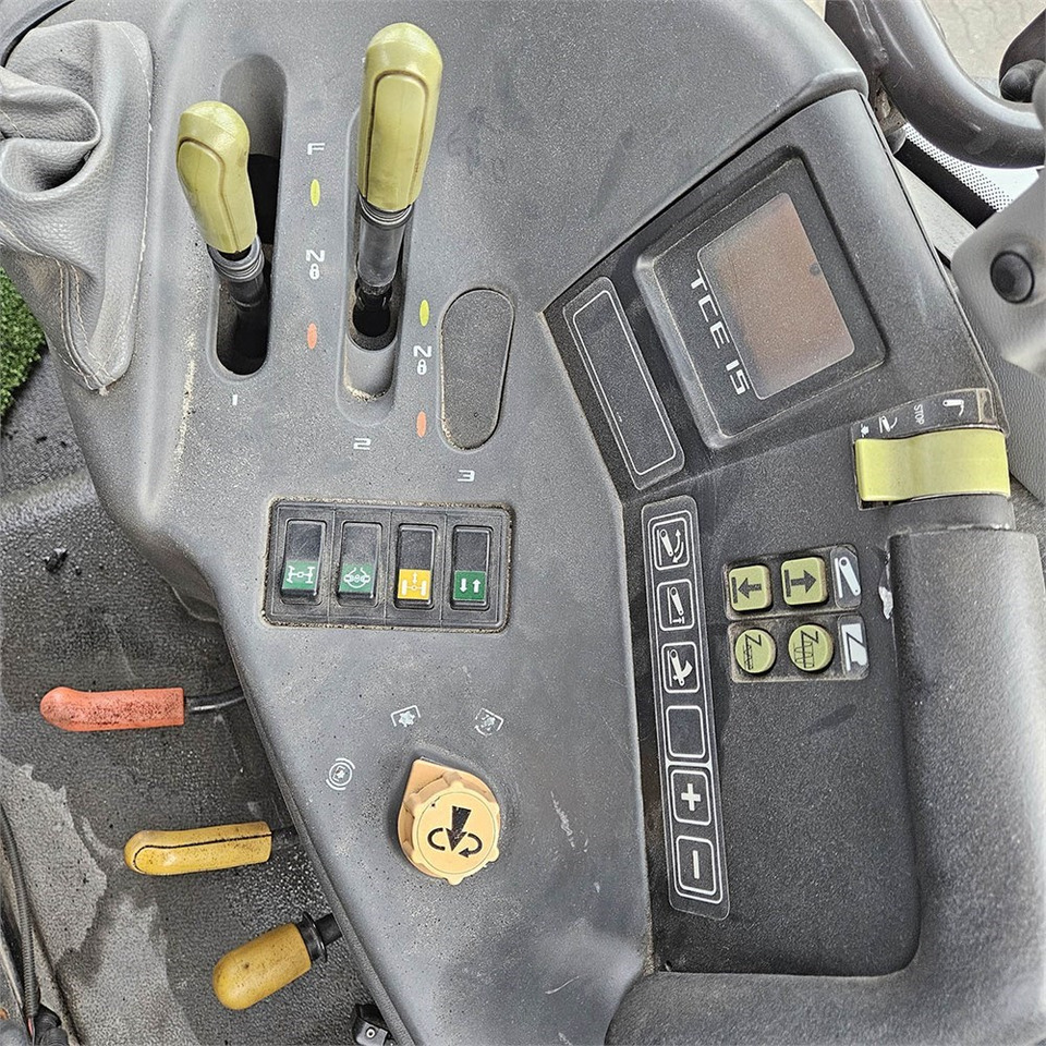 Farm tractor Claas Ares 697: picture 17 Farm tractor Claas Ares 697: picture 17