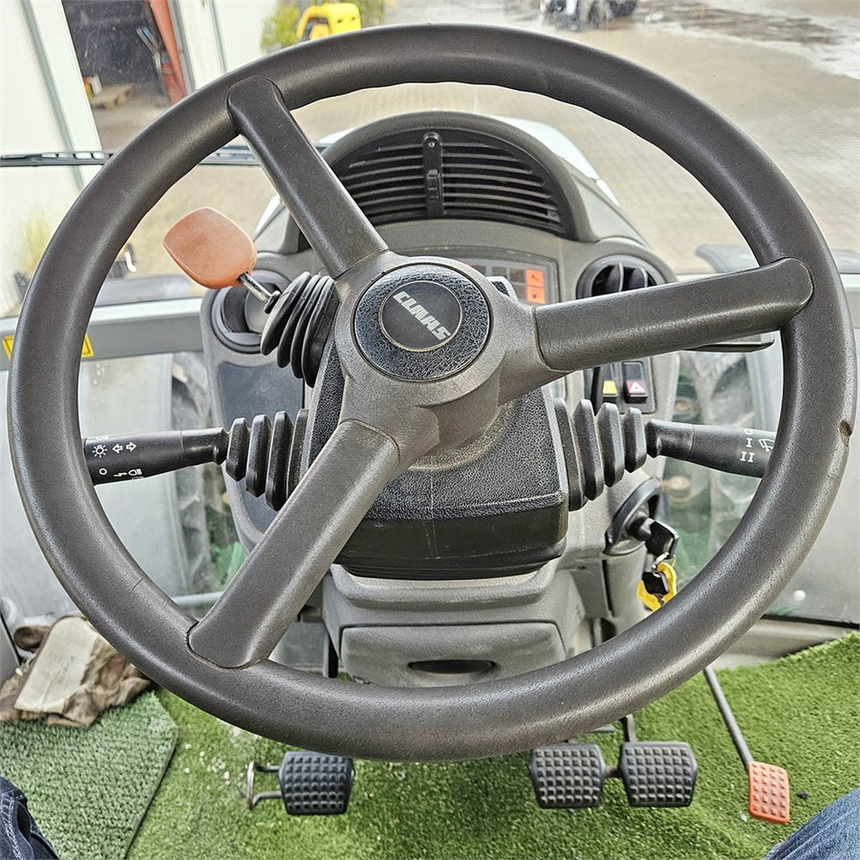 Farm tractor Claas Ares 697: picture 14 Farm tractor Claas Ares 697: picture 14