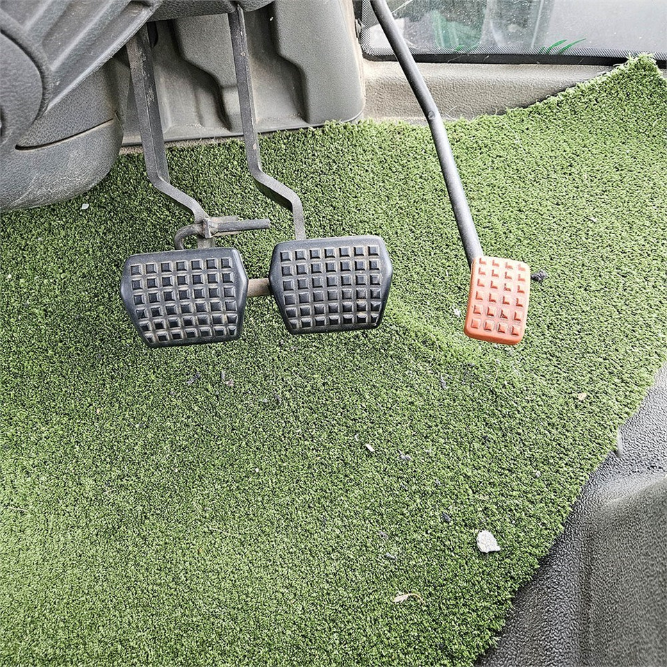 Farm tractor Claas Ares 697: picture 22 Farm tractor Claas Ares 697: picture 22