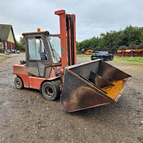 Dantruck 4004 - Forklift: picture 2 Dantruck 4004 - Forklift: picture 2