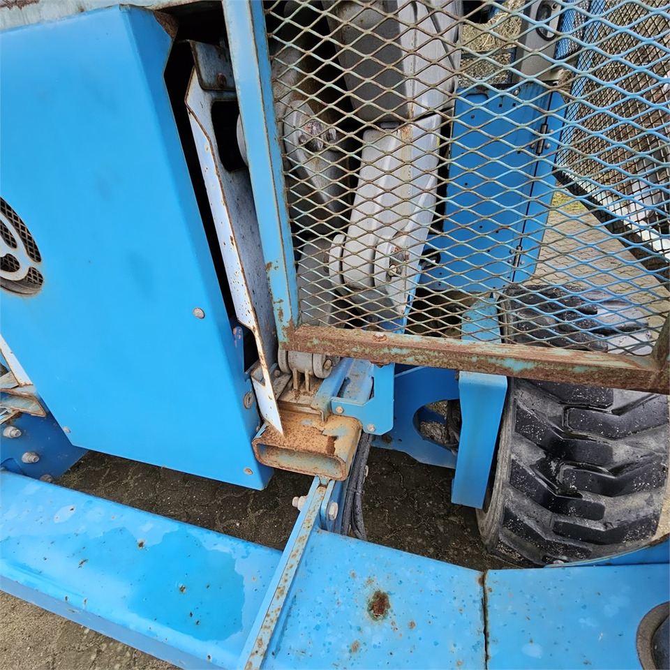 Scissor lift Genie GS-5390: picture 20