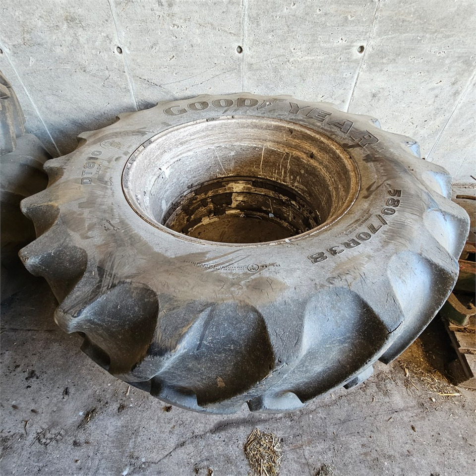 Goodyear 580/70R38 - Farm tractor: picture 3 Goodyear 580/70R38 - Farm tractor: picture 3