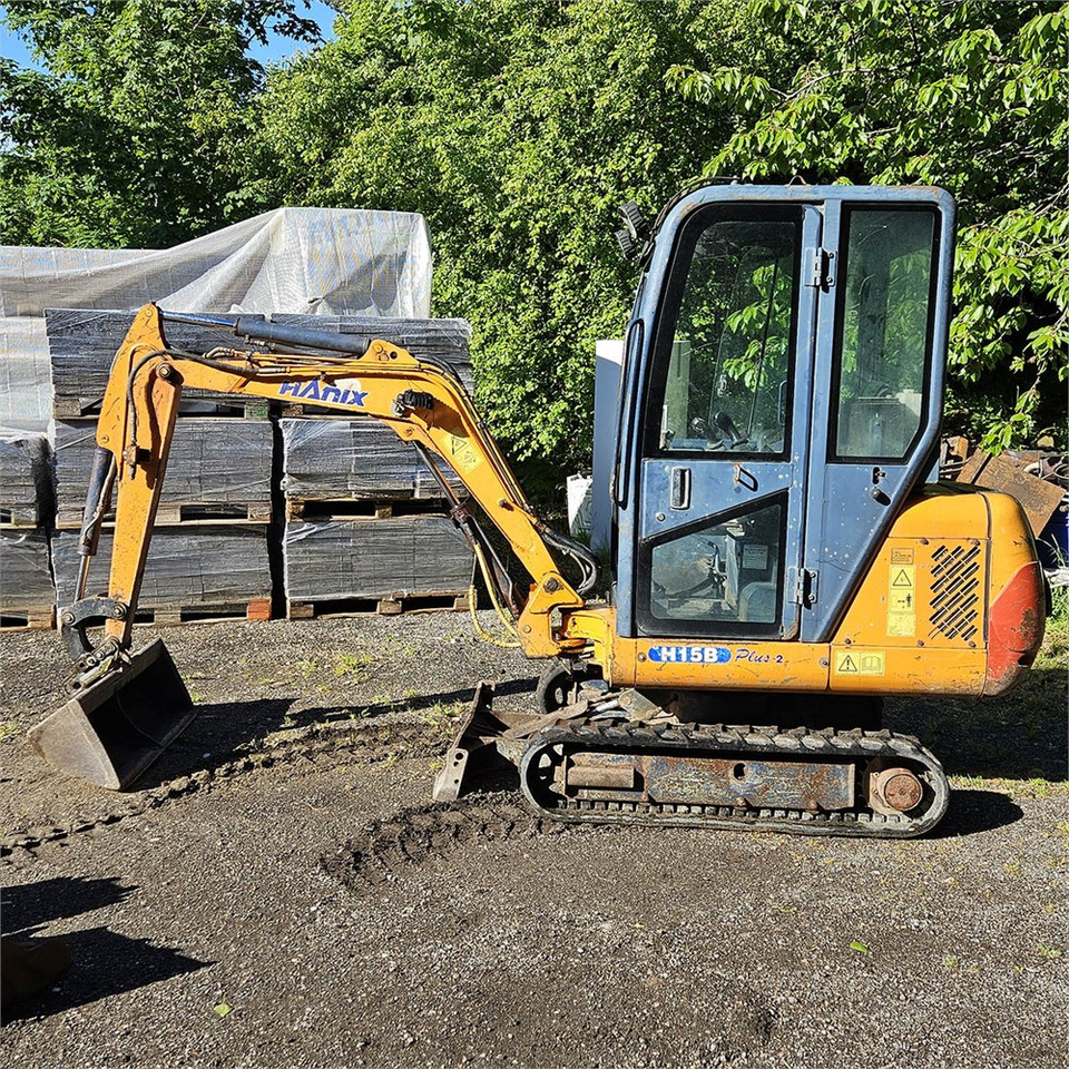 Hanix HB15 B PLUS-2 - Mini excavator: picture 2 Hanix HB15 B PLUS-2 - Mini excavator: picture 2