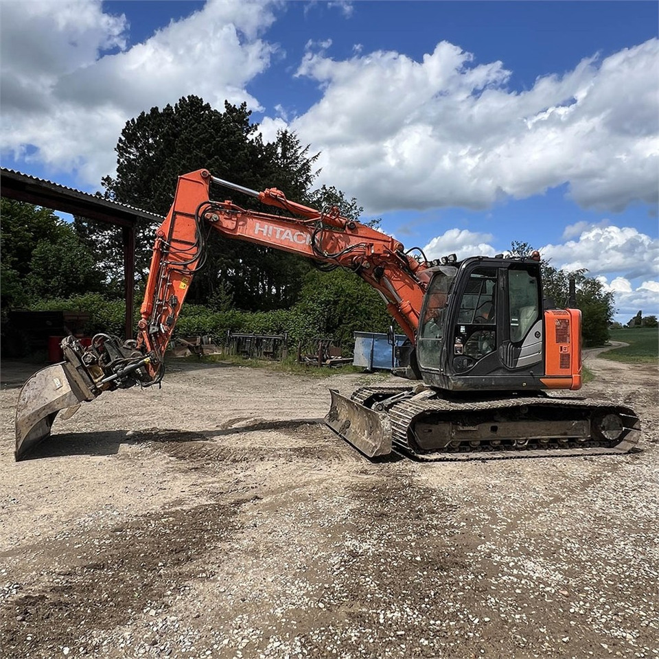 Hitachi ZX135 US-6 - Crawler excavator: picture 3 Hitachi ZX135 US-6 - Crawler excavator: picture 3