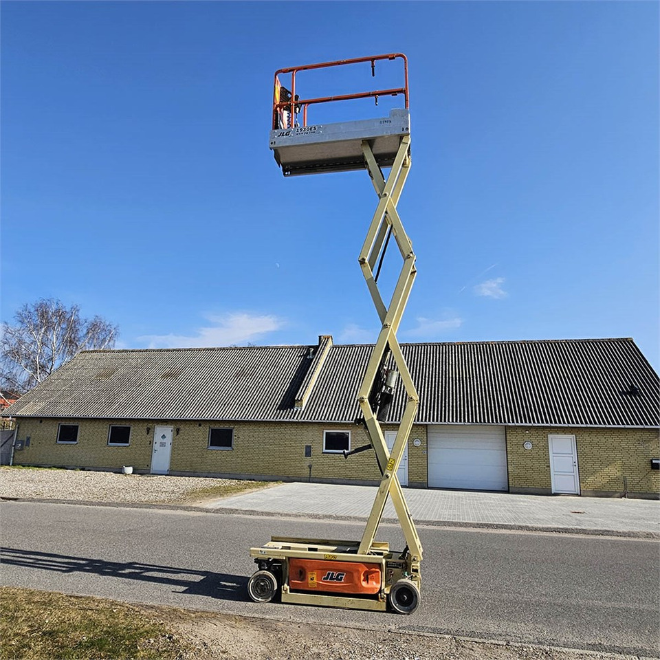 JLG 1930 ES - Scissor lift: picture 1 JLG 1930 ES - Scissor lift: picture 1