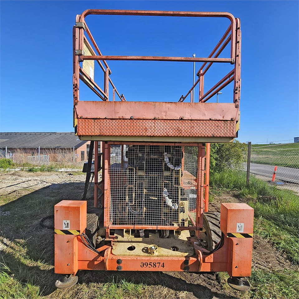 JLG 500 - RTS - Scissor lift: picture 4 JLG 500 - RTS - Scissor lift: picture 4
