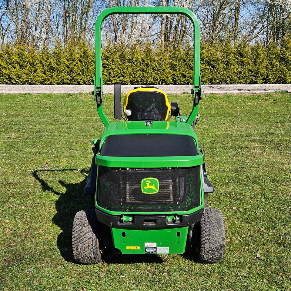 John Deere 1550 TerrainCut - Garden mower: picture 4 John Deere 1550 TerrainCut - Garden mower: picture 4