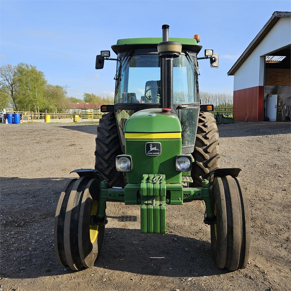 John Deere 2040 - Farm tractor: picture 2 John Deere 2040 - Farm tractor: picture 2