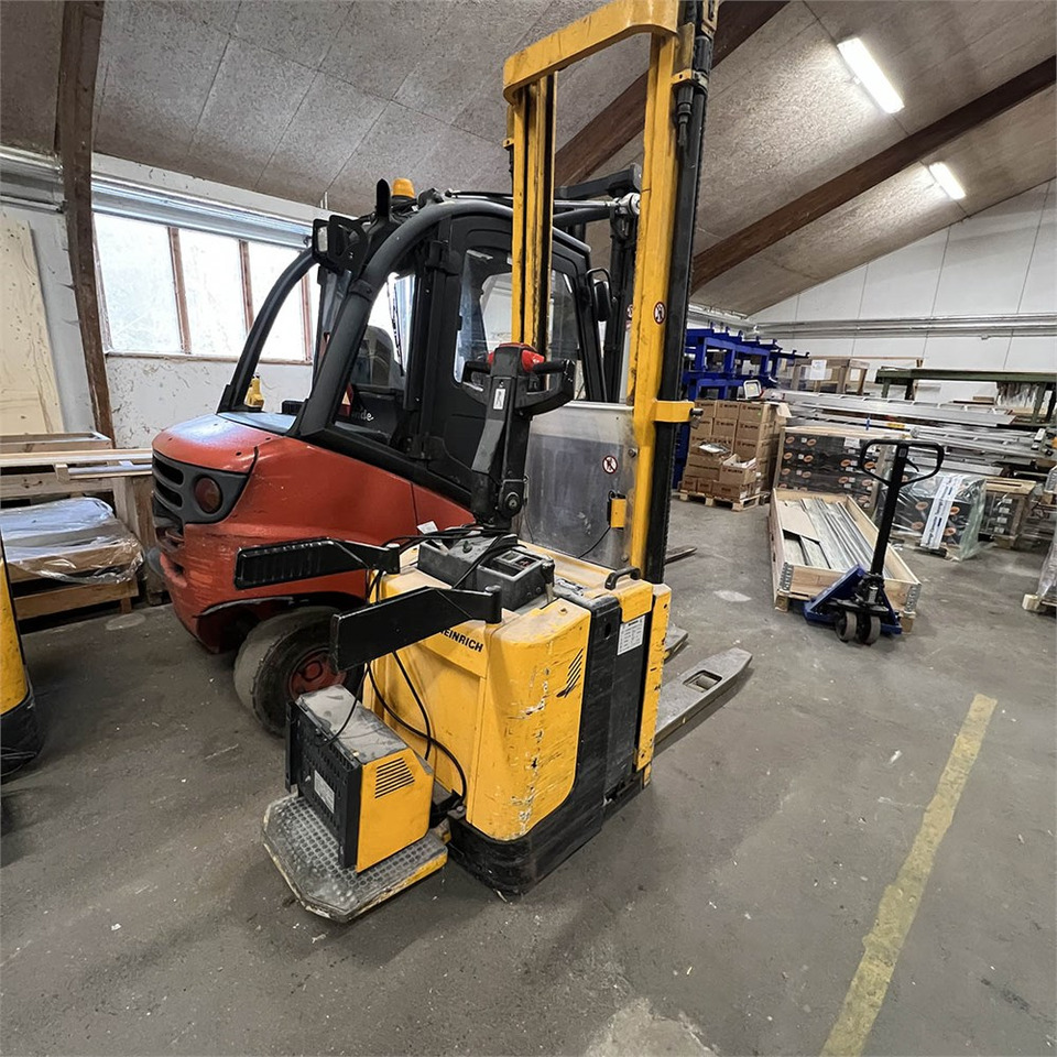 Pallet truck Jungheinrich Hawker Perfect Plus 3 PzB 300: picture 6