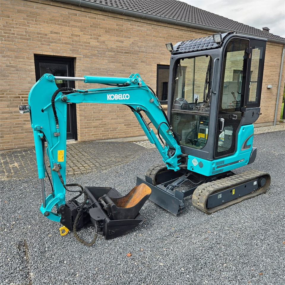 Kobelco SK17 SR-3 - Mini excavator: picture 2 Kobelco SK17 SR-3 - Mini excavator: picture 2
