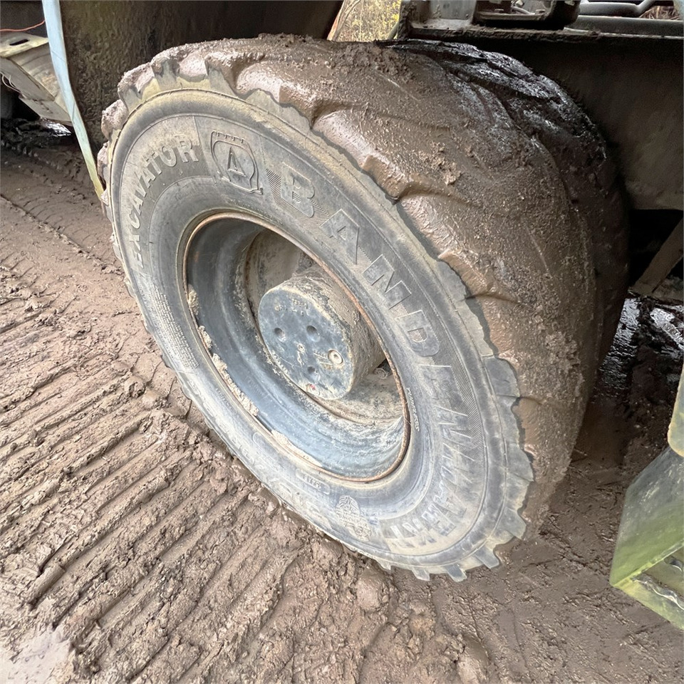 Wheel excavator Komatsu PW148-10: picture 50