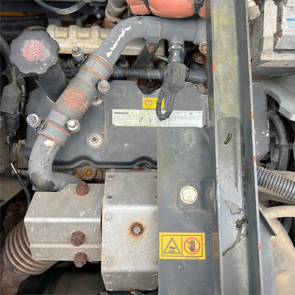 Wheel excavator Komatsu PW148-10: picture 45