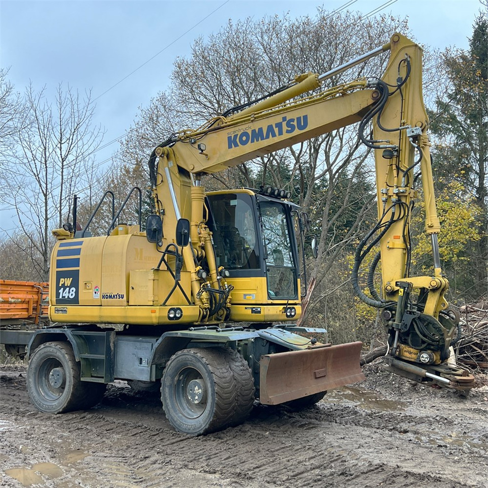 Wheel excavator Komatsu PW148-10: picture 11