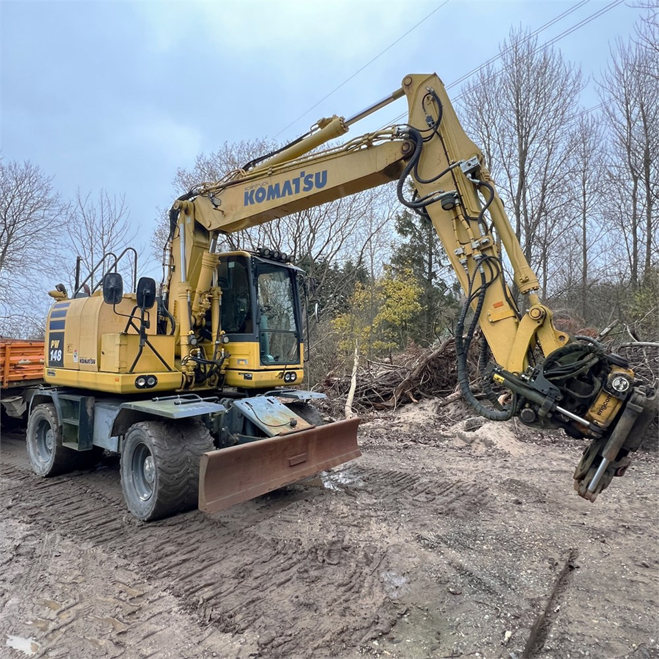 Wheel excavator Komatsu PW148-10: picture 18