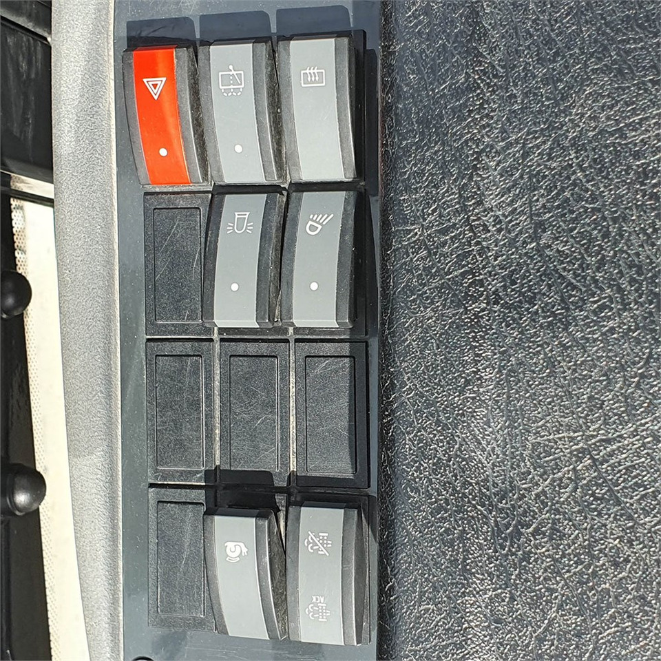 Wheel loader Komatsu WA70 M-8 EO: picture 16 Wheel loader Komatsu WA70 M-8 EO: picture 16