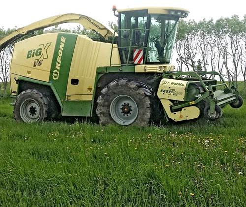 Krone BiG X V8 - Forage harvester: picture 4 Krone BiG X V8 - Forage harvester: picture 4