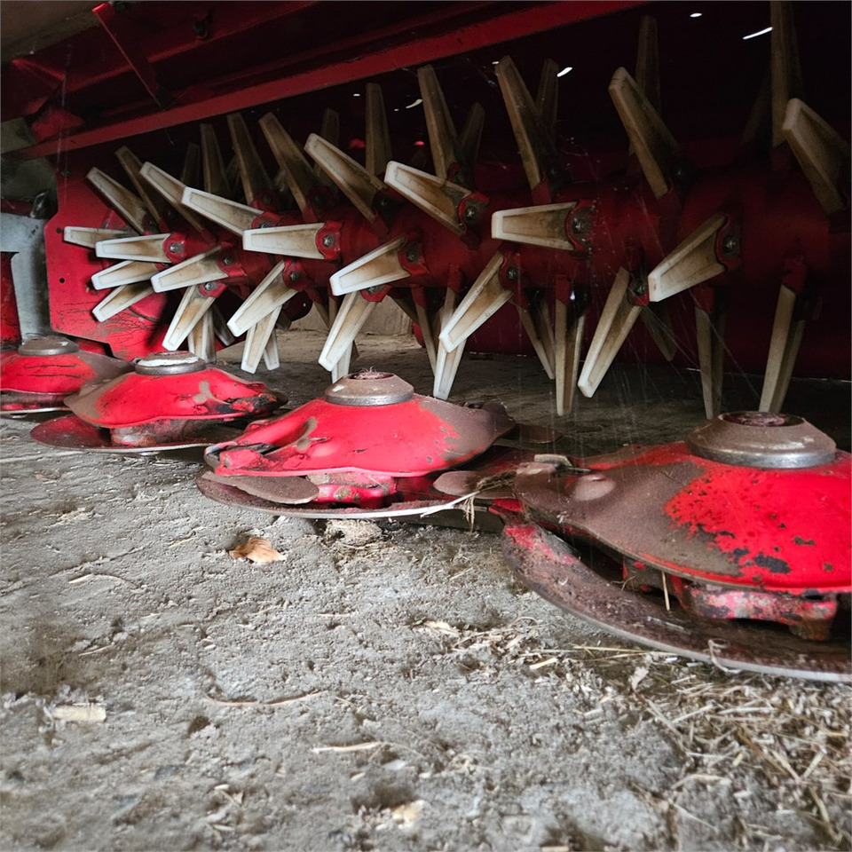 LELY Splendimo 280MC - Mower: picture 5 LELY Splendimo 280MC - Mower: picture 5