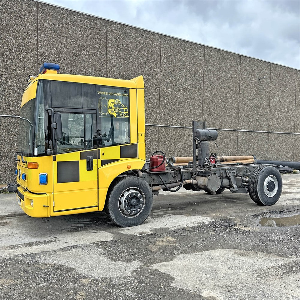 Mercedes Econic HLF 16/20 - Cab chassis truck: picture 1 Mercedes Econic HLF 16/20 - Cab chassis truck: picture 1