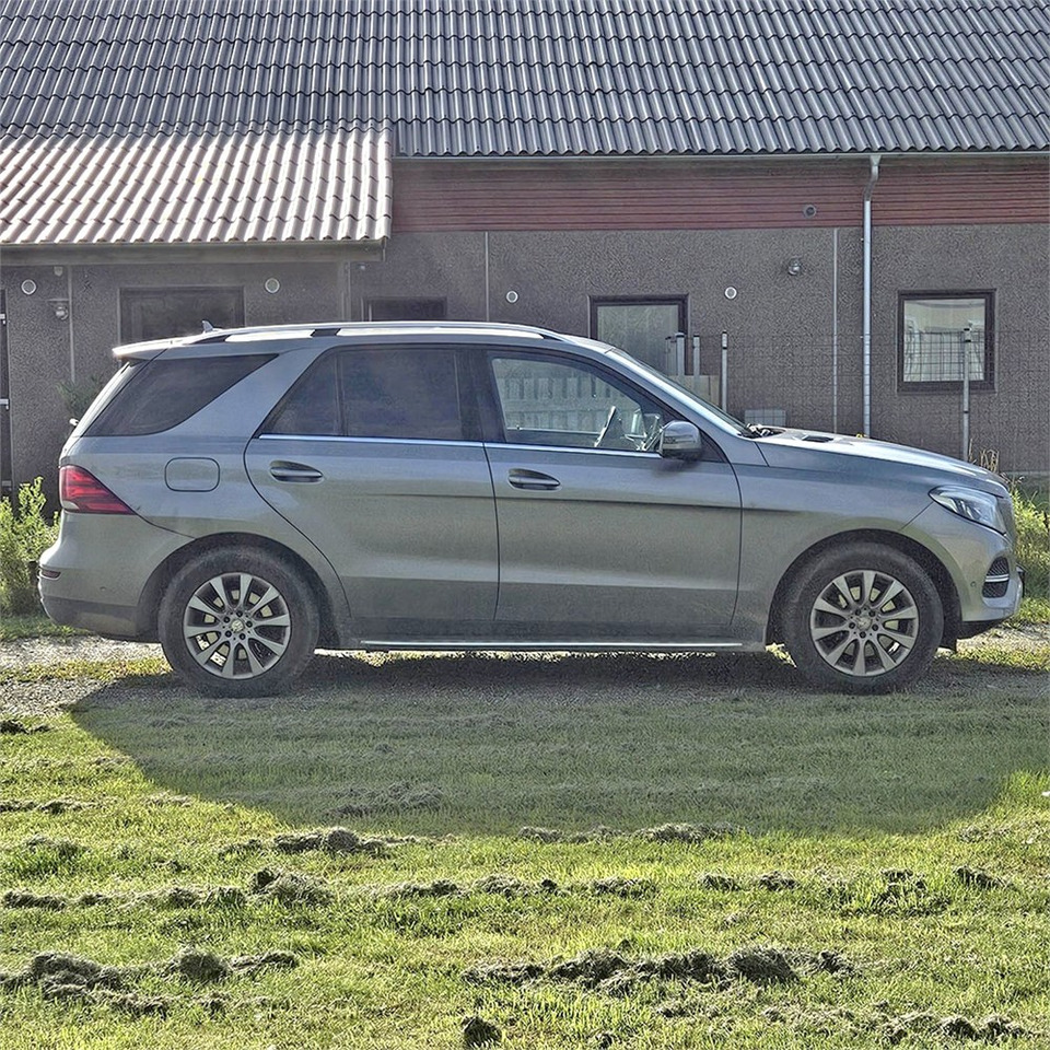 Car Mercedes GLE 350 4matic: picture 6
