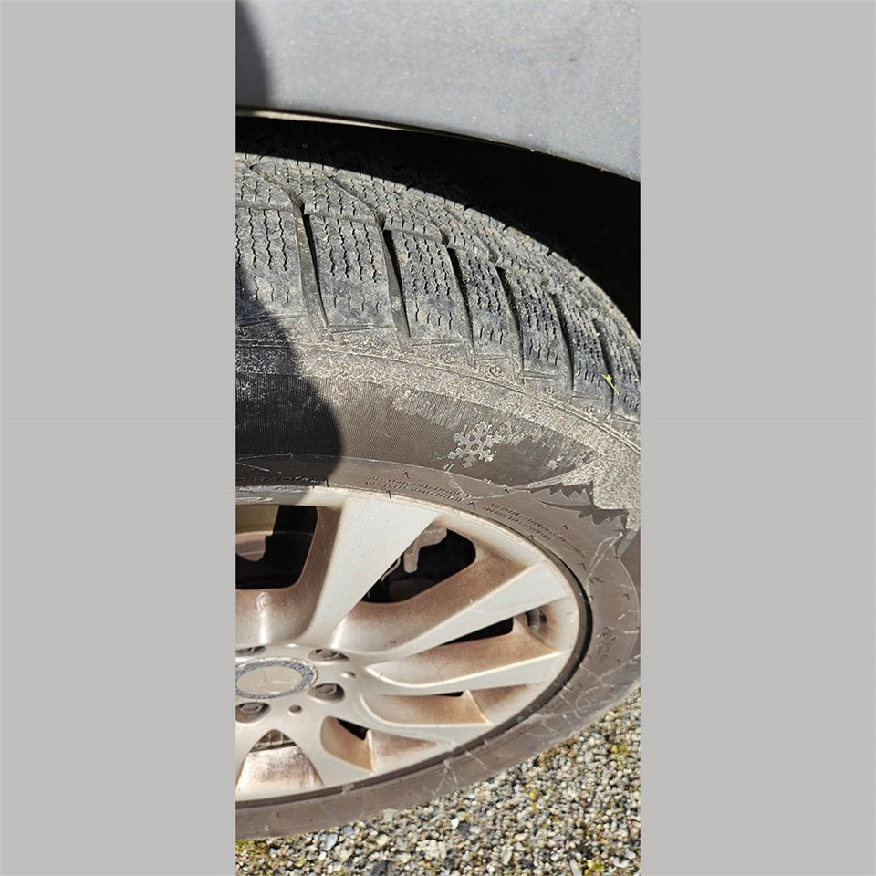 Car Mercedes GLE 350 4matic: picture 31